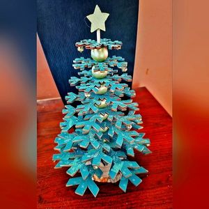 NWOT   Handmade Snowflake Trees On Real Wood Slice Bases-Set of 2